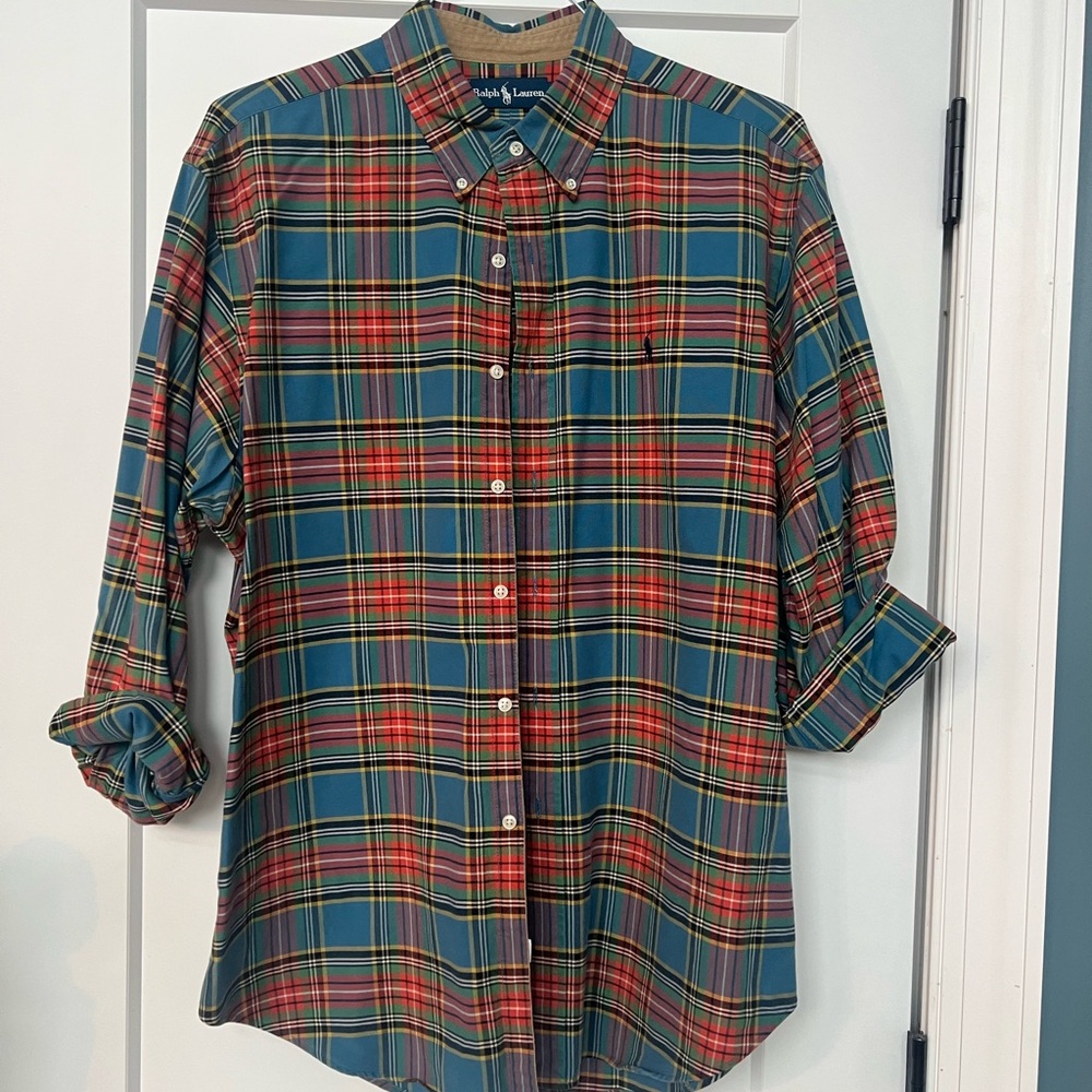 Excellent condition pole shirt